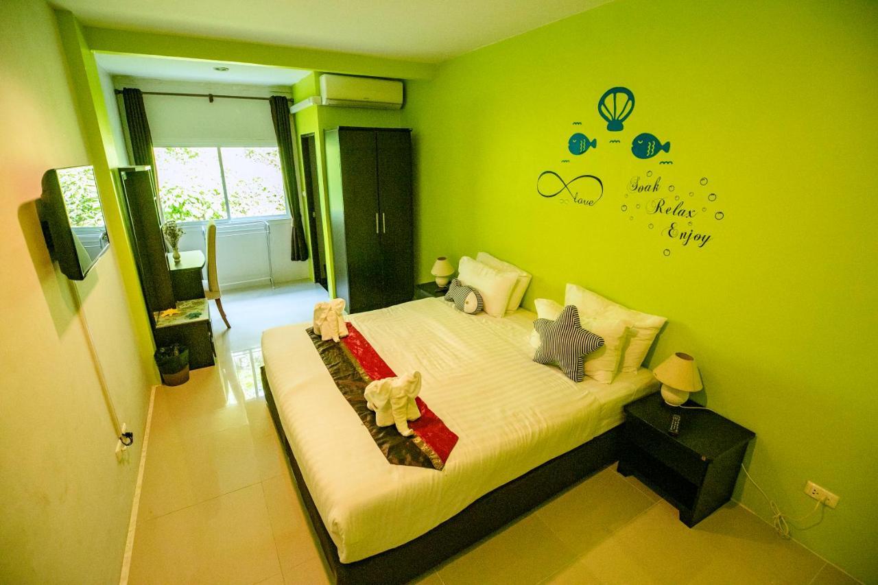 Only Blue Hotel Patong Bagian luar foto