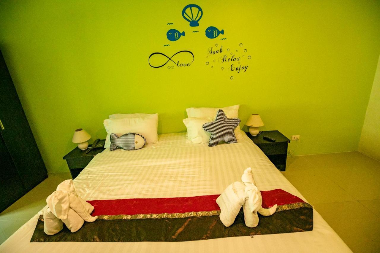 Only Blue Hotel Patong Bagian luar foto