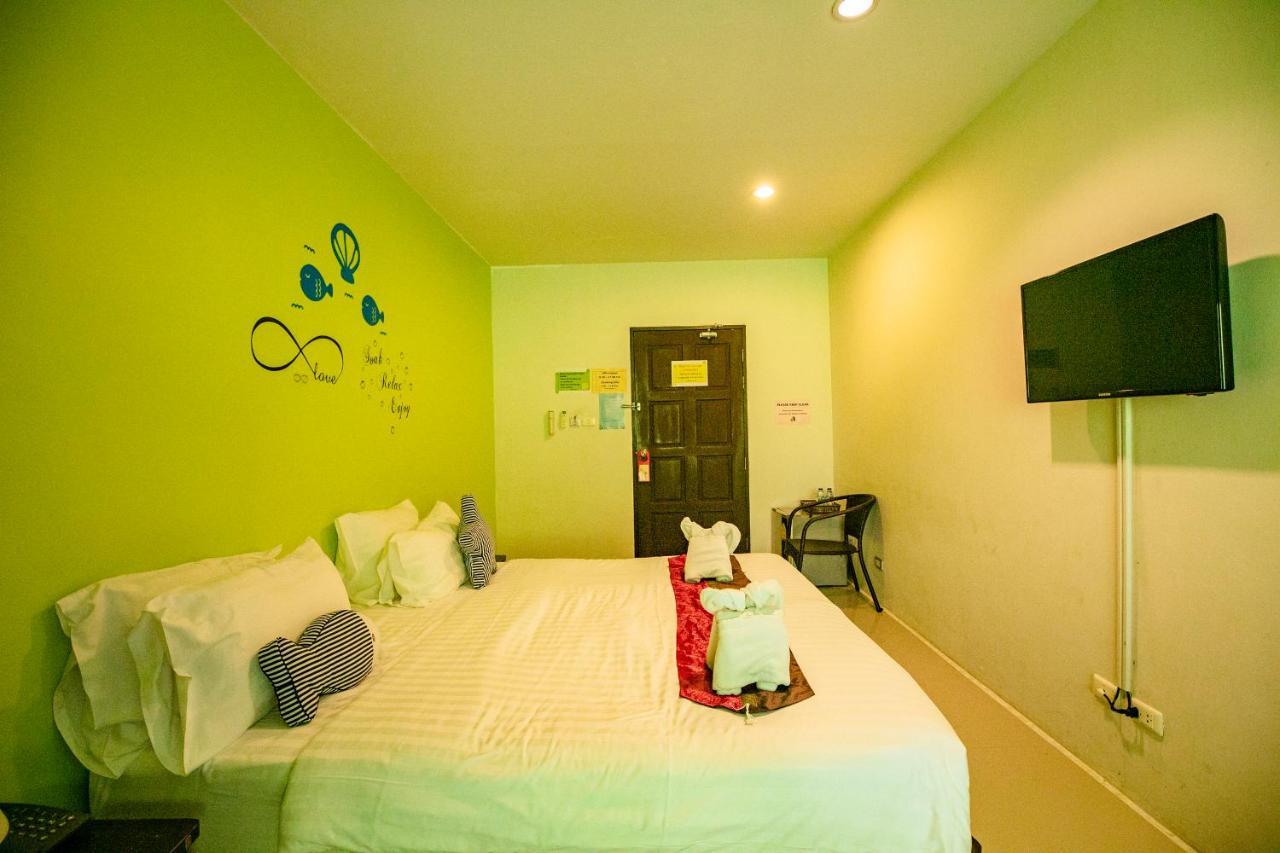 Only Blue Hotel Patong Bagian luar foto